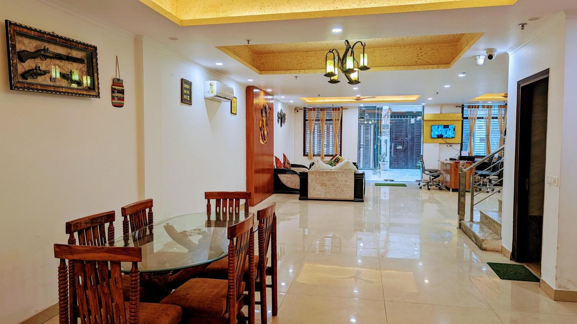 Hotel Moon Taj Near Yashobhoomi Convention Centre Delhi  Exterior foto