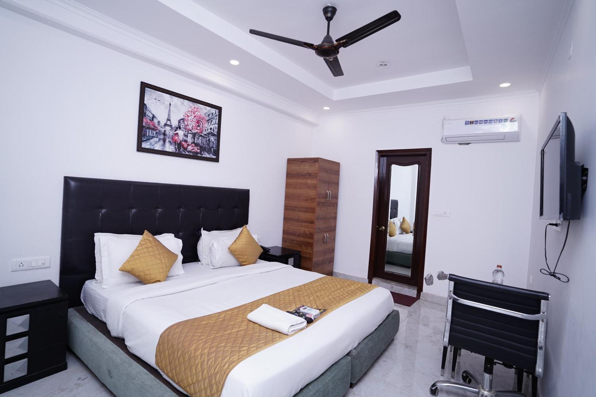 Hotel Moon Taj Near Yashobhoomi Convention Centre Delhi  Exterior foto